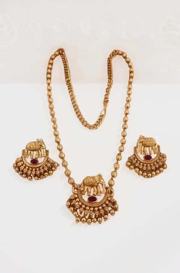 Gold Plated Traditional Elephant Pendant Necklace Jewellery Set with Earrings
